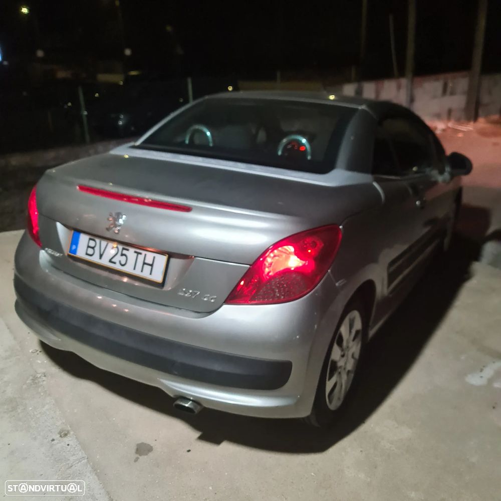 Peugeot 207 CC 1.6 HDi Active - 2