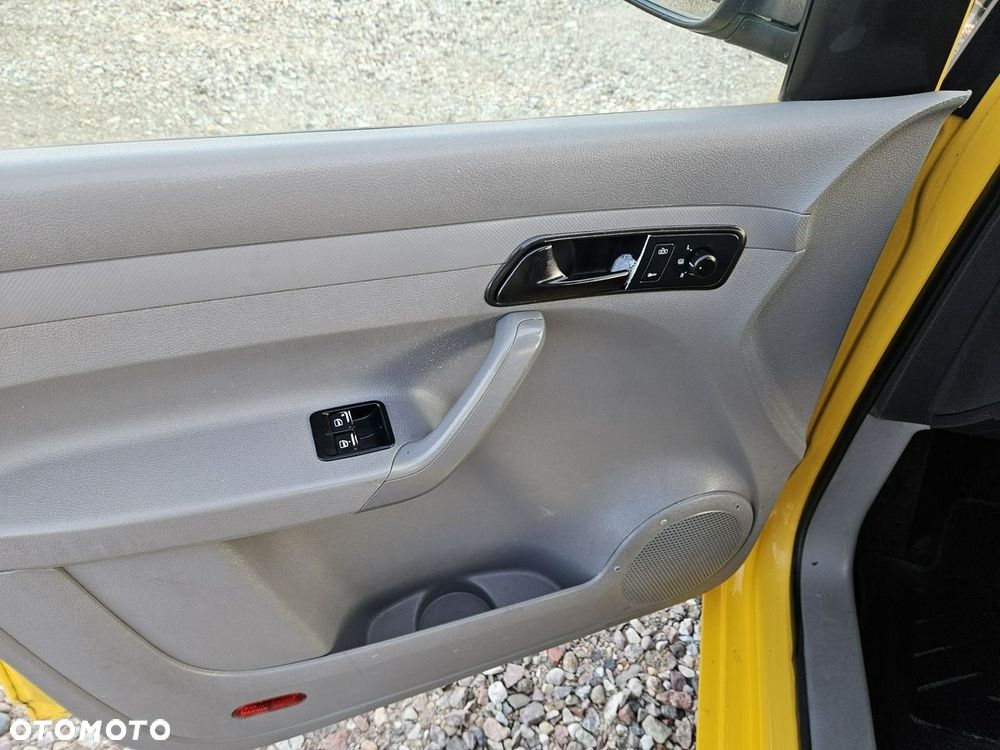 Volkswagen Caddy - 11