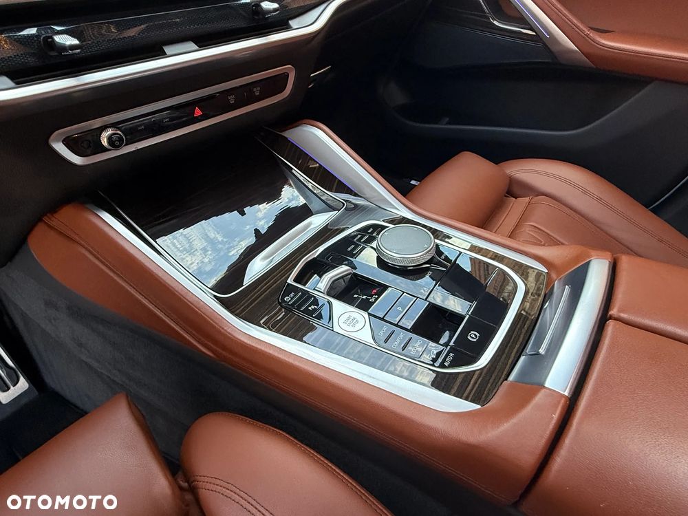 BMW X6 xDrive40i mHEV sport - 25