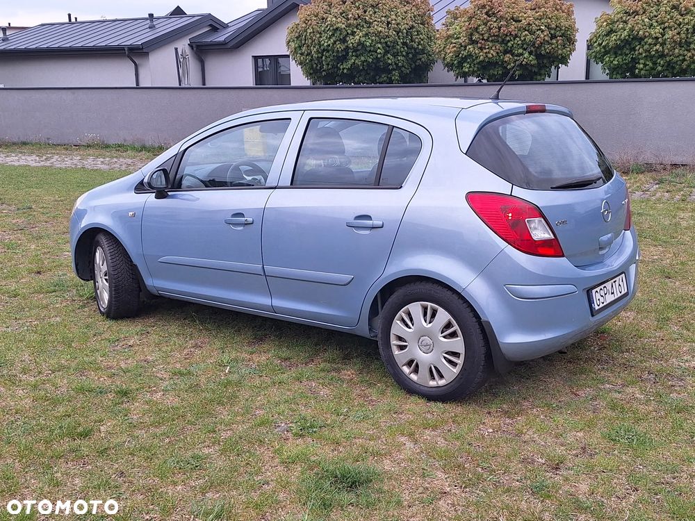 Opel Corsa 1.4 16V Cosmo - 7