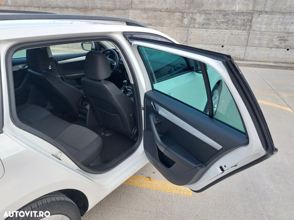 Skoda Octavia 2.0 TDI (Green tec) 4x4 Ambition - 10