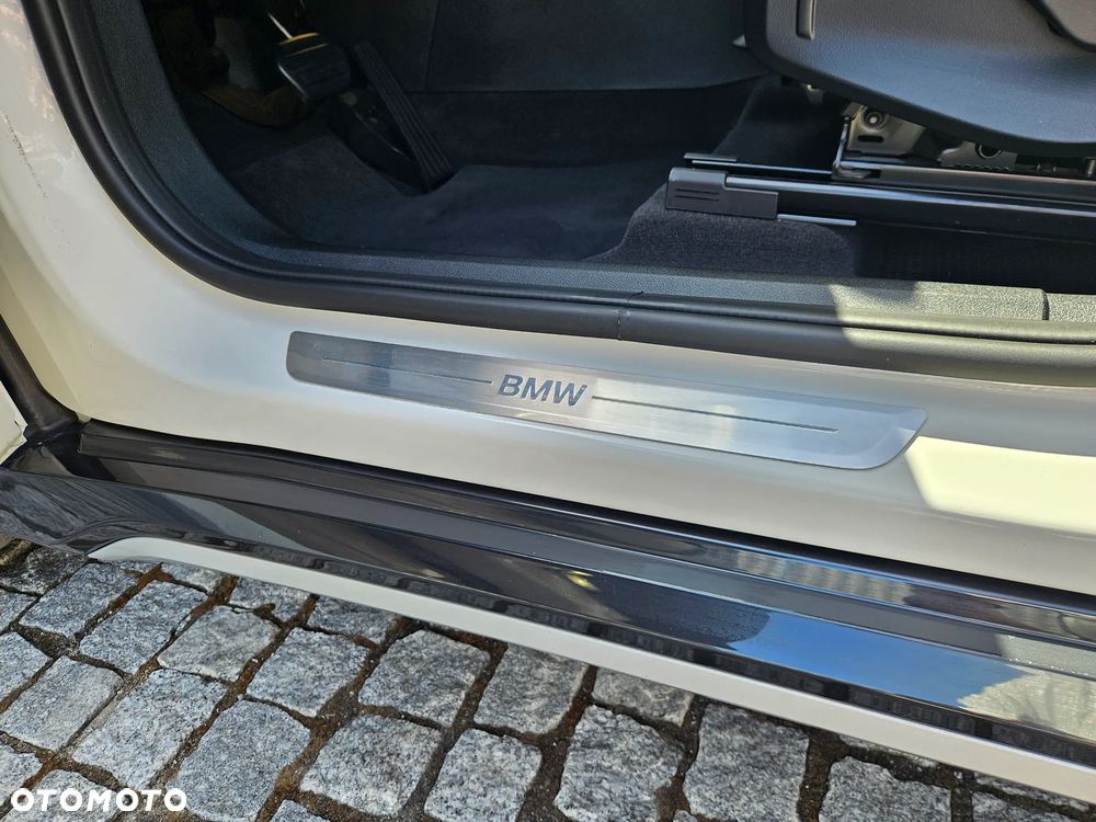 BMW X1 sDrive18i xLine sport - 37