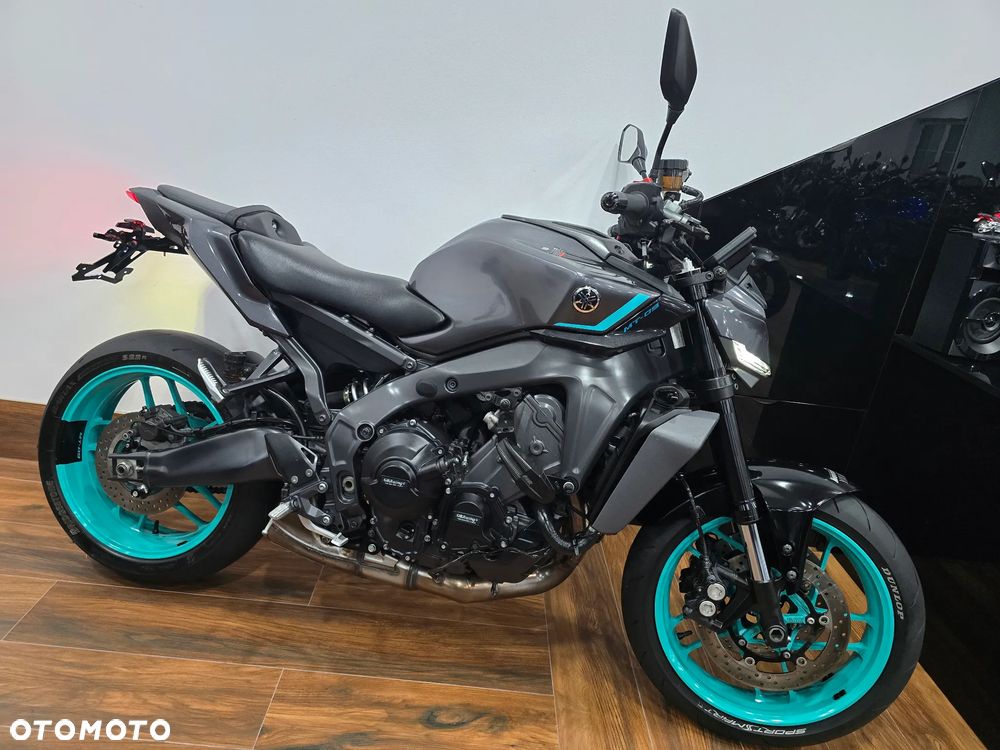 Yamaha MT - 33