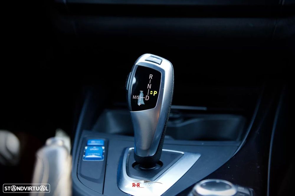 BMW 118 dA Line Sport - 18