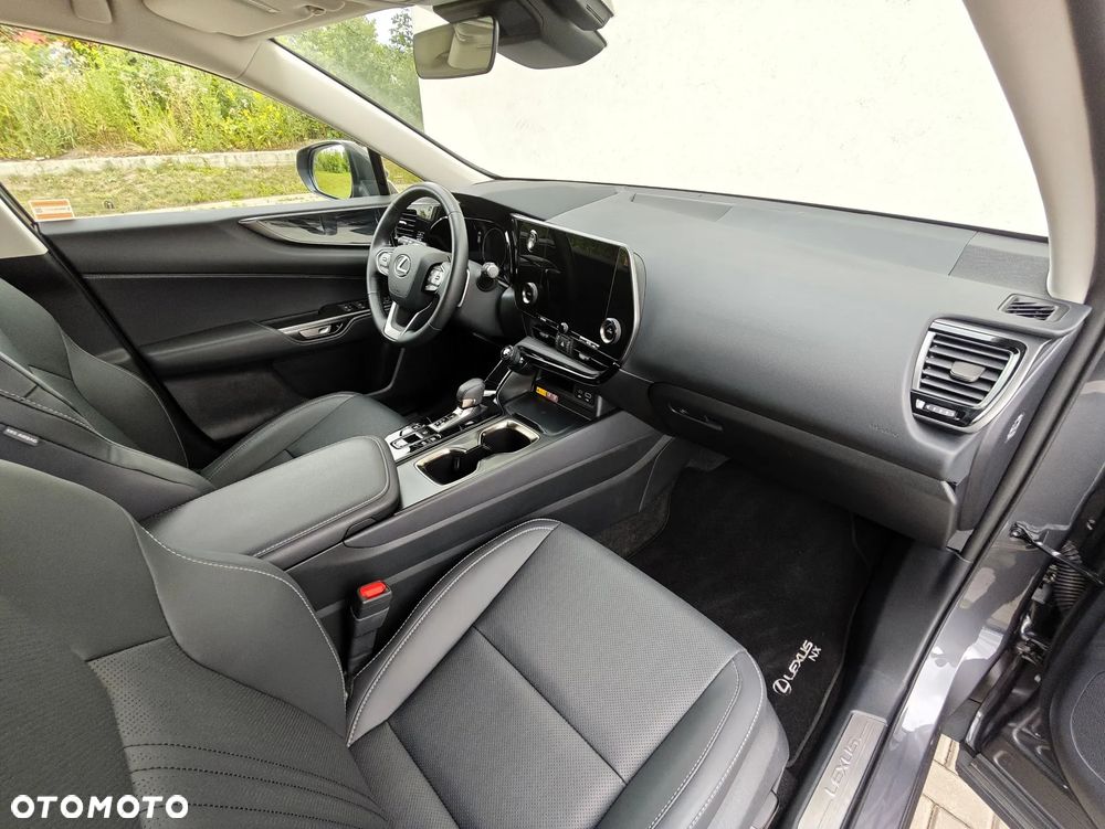 Lexus NX 450h+ Prestige AWD - 4