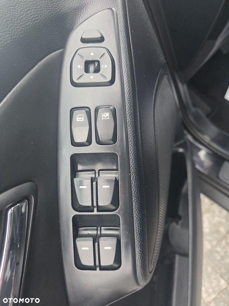 Hyundai ix35 - 23