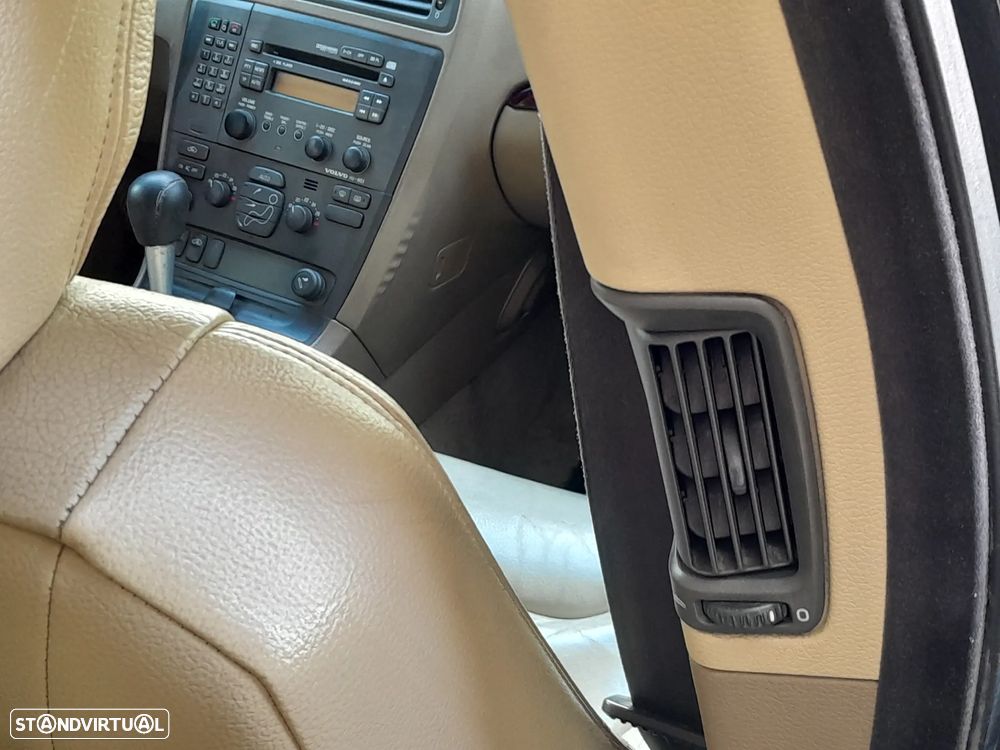 Volvo S60 2.3 T5 - 6