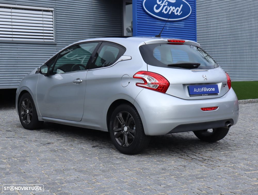 Peugeot 208 e-HDi FAP 115 Stop&Start Intuitive - 16