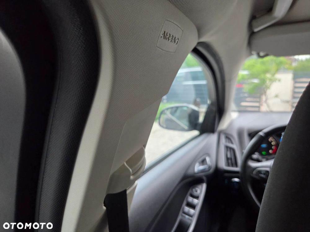Ford Focus 1.6 Titanium - 20