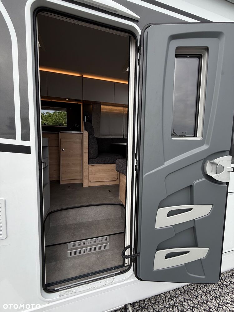 Dethleffs Family XL - 13