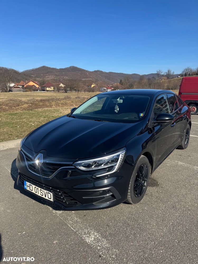 Renault Megane TCe 140 GPF Equilibre - 3