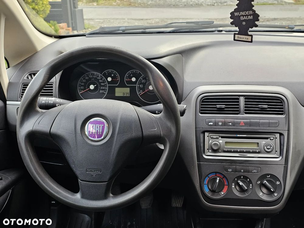 Fiat Grande Punto 1.4 8V - 24