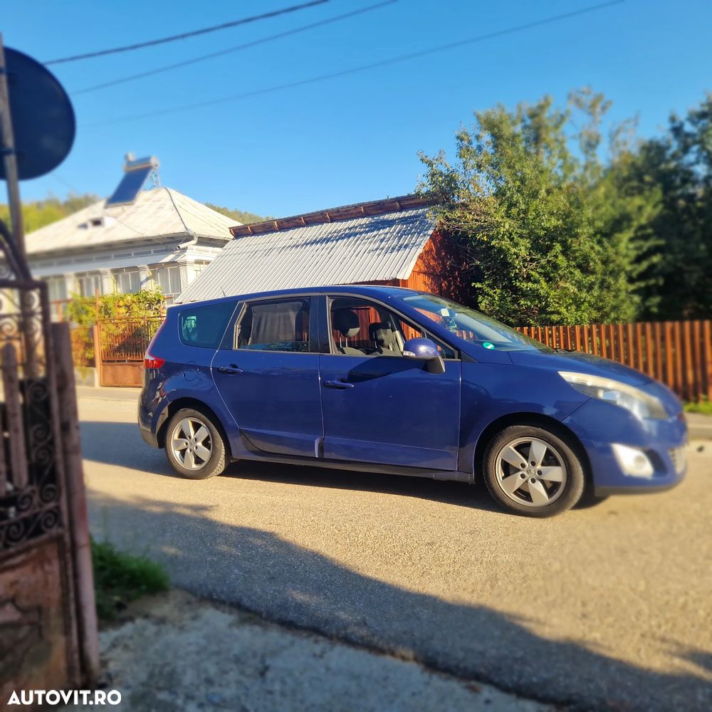 Renault Grand Scenic - 3