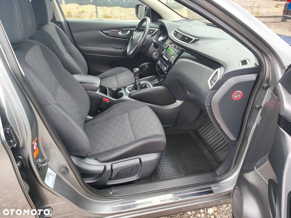 Nissan Qashqai 1.2 DIG-T Acenta EU6 - 33