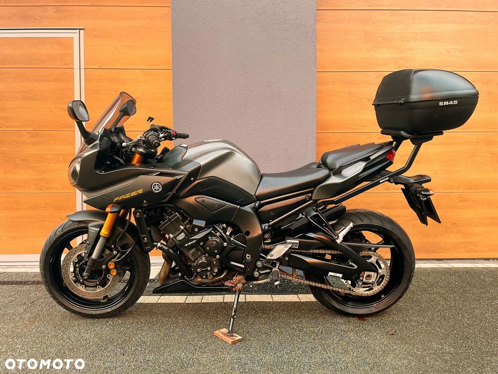 Yamaha FZ8 - 5