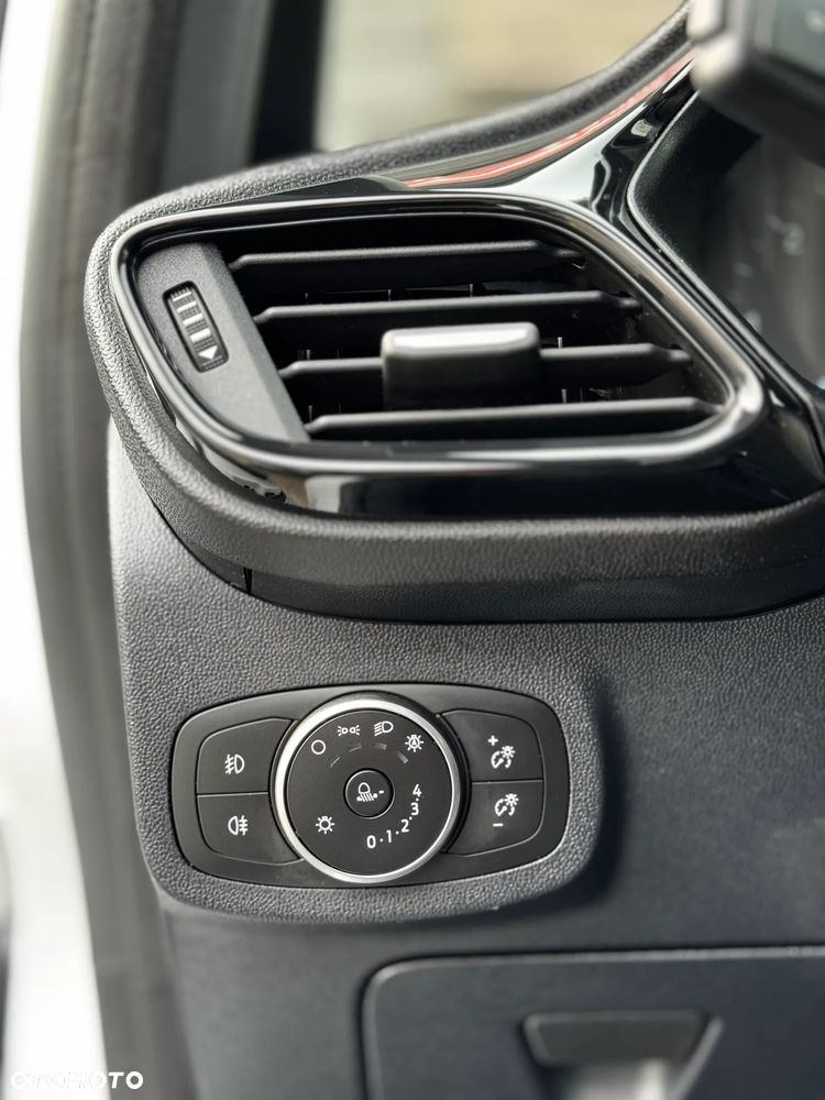 Ford Fiesta - 19