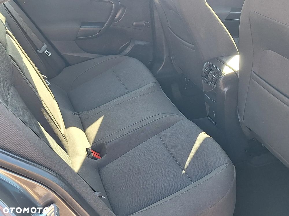 Opel Insignia - 9