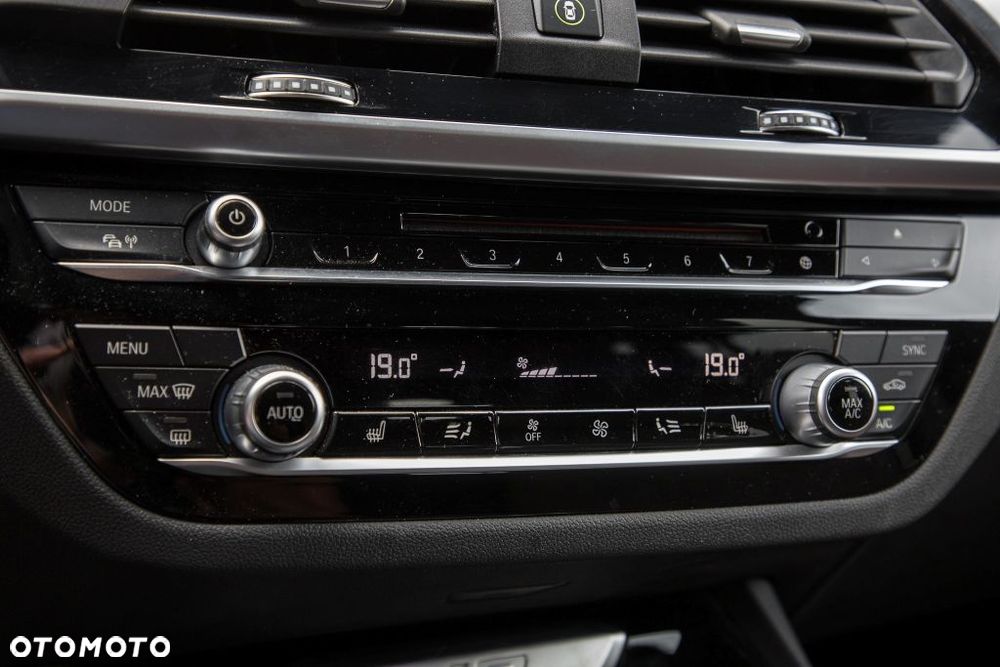 BMW X3 - 22