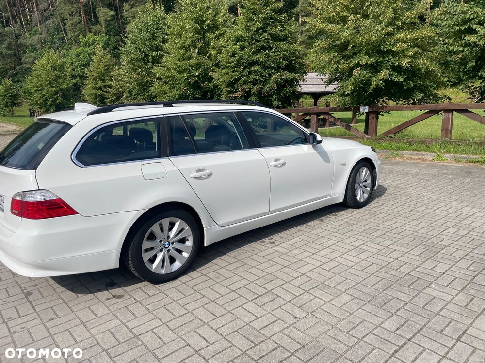 BMW Seria 5 520d - 4