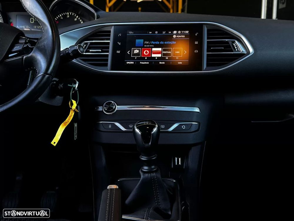 Peugeot 308 SW 1.5 BlueHDi Style - 19