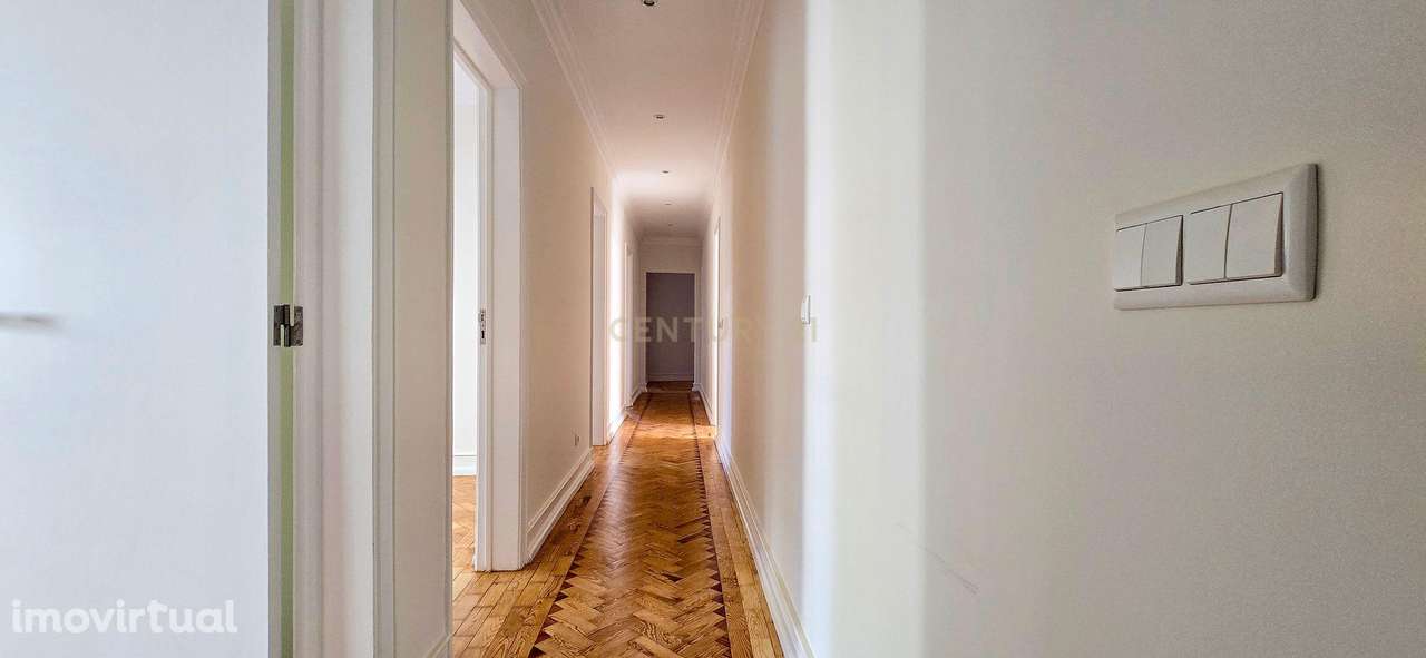 Apartamento 6 Assoalhadas para Arrendamento na Avenida de Roma – Lisbo - Grande imagem: 5/36