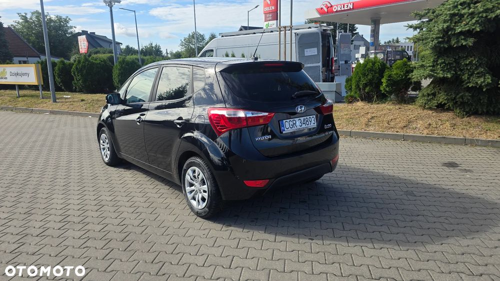 Hyundai ix20 1.4 Comfort - 14
