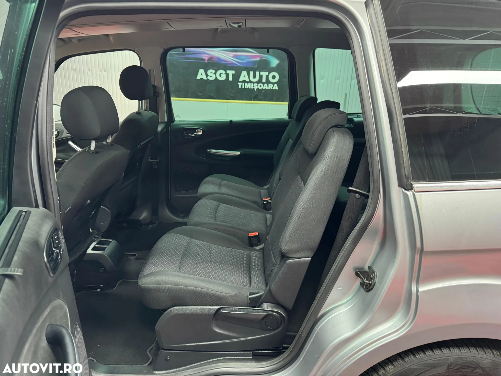 Ford Galaxy 2.0 TDCi Ghia - 15