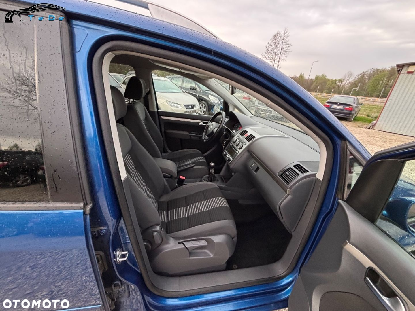Volkswagen Touran 1.4 TSI Conceptline - 26