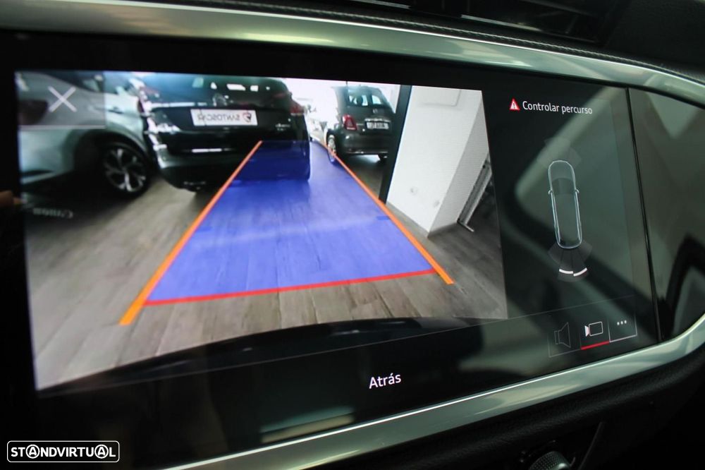 Audi Q3 45 TFSIe S tronic S line - 13