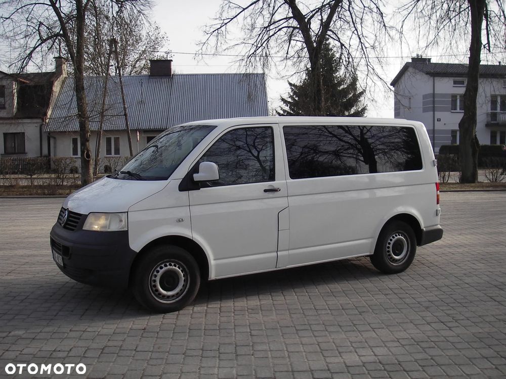Volkswagen Transporter - 2