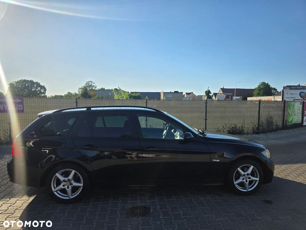 BMW Seria 3 - 17