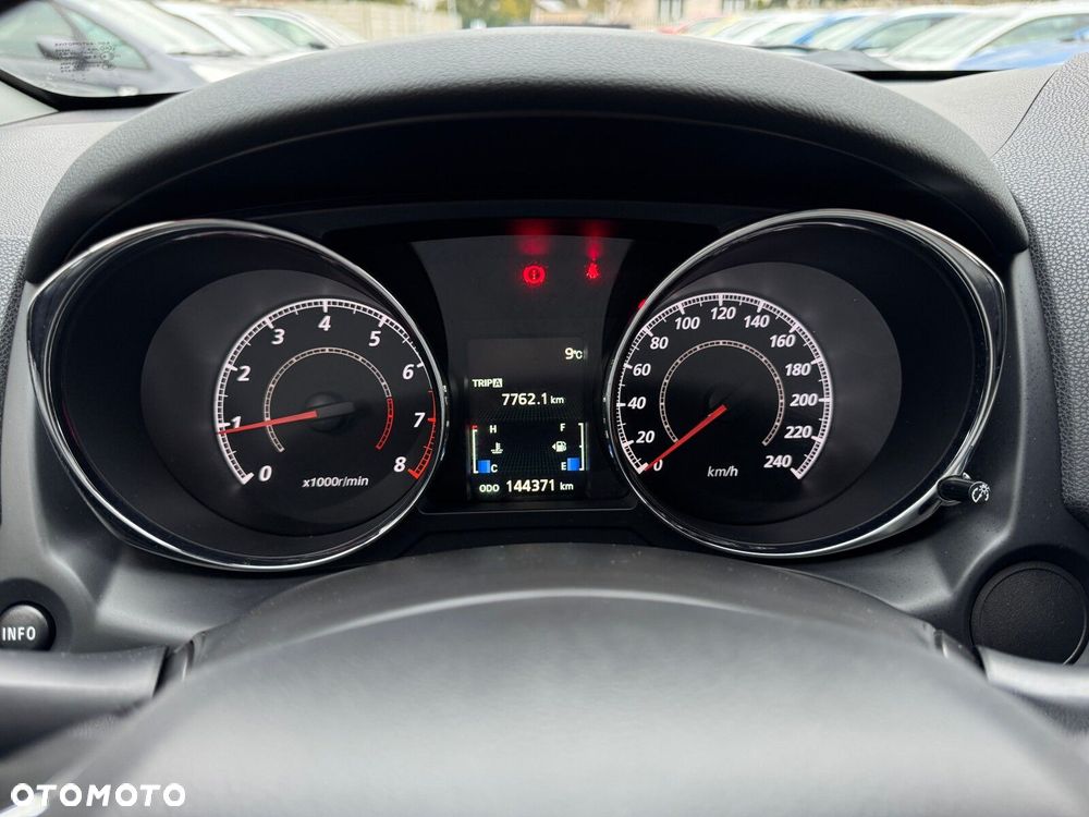 Mitsubishi ASX - 25