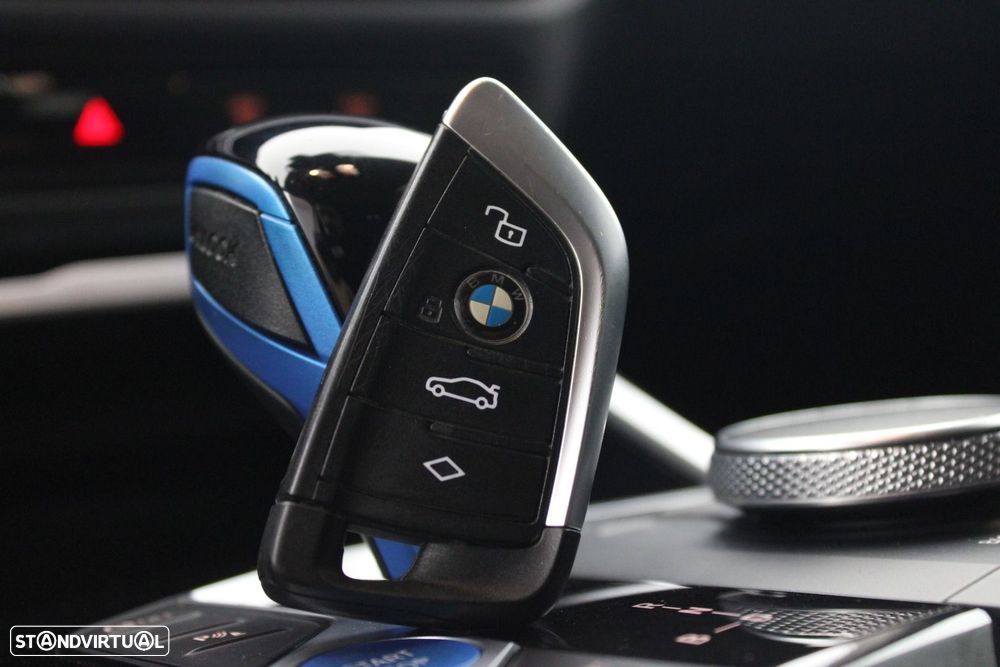 BMW i4 eDrive40 - 36