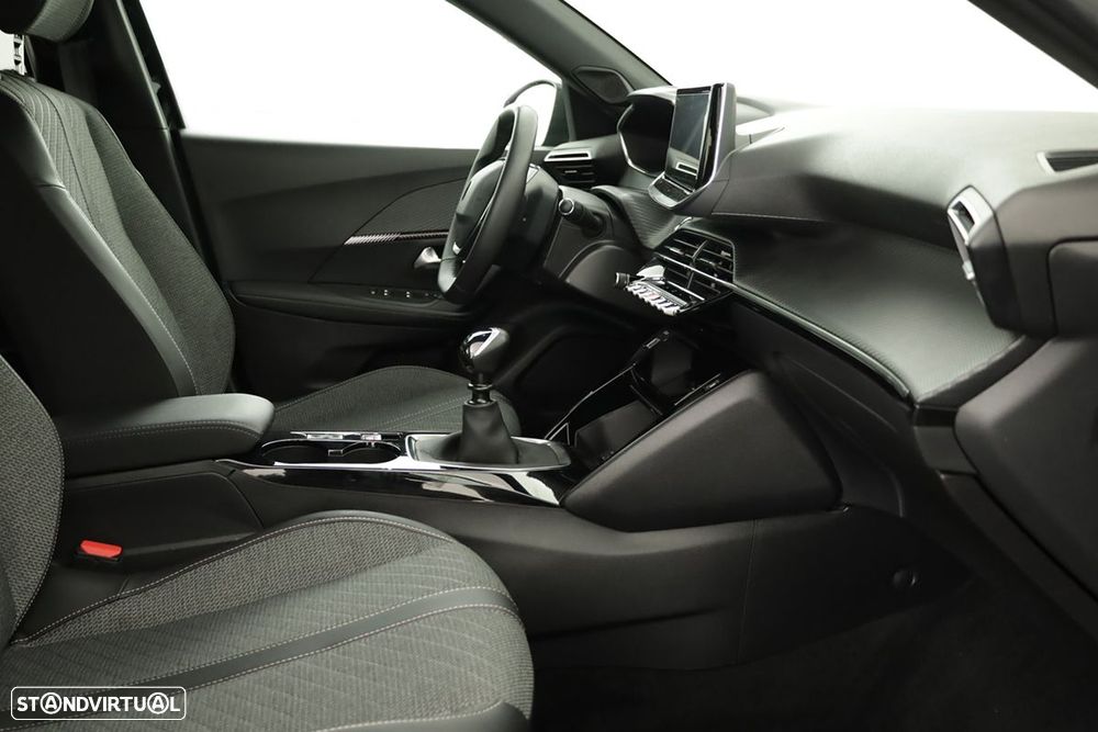 Peugeot 2008 1.2 PureTech Allure - 22