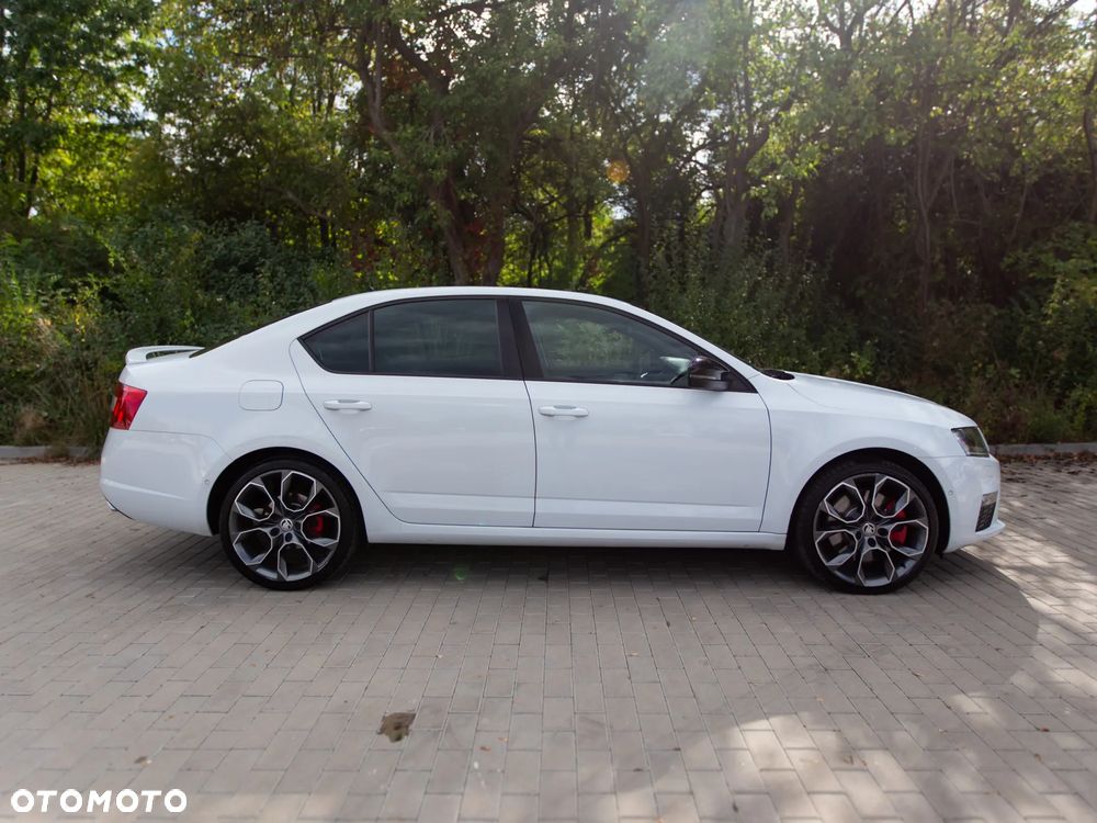 Skoda Octavia 2.0 TDI (Green tec) RS - 6