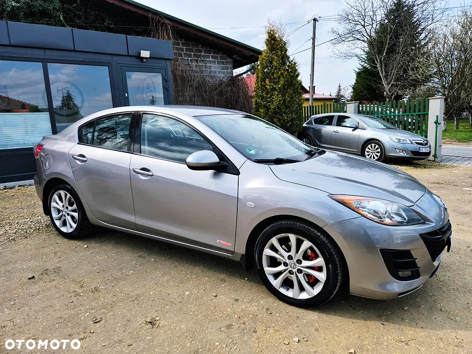 Mazda 3 2.0 Exclusive + - 9