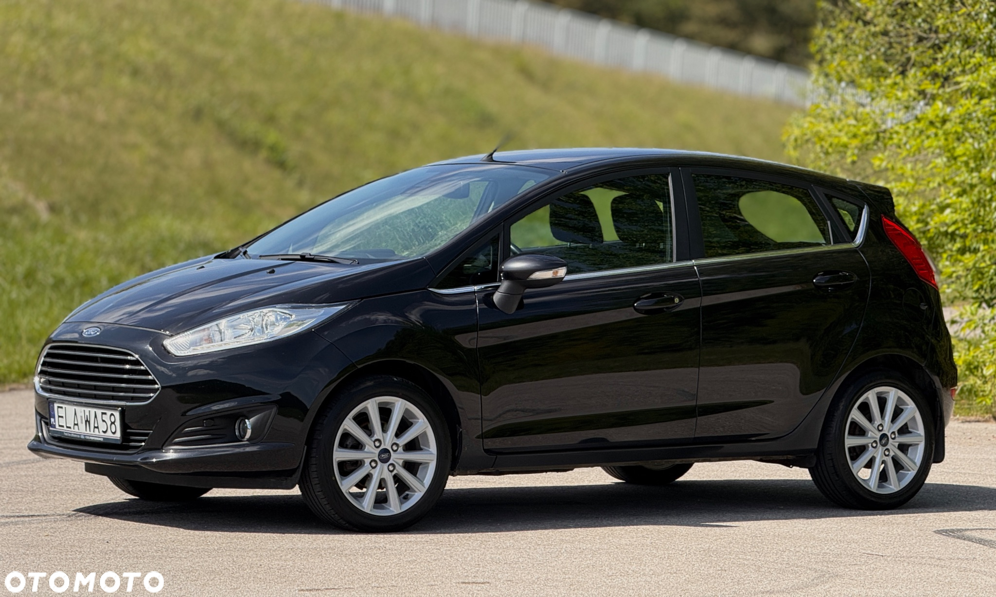 Ford Fiesta 1.0 EcoBoost S&S TITANIUM - 13