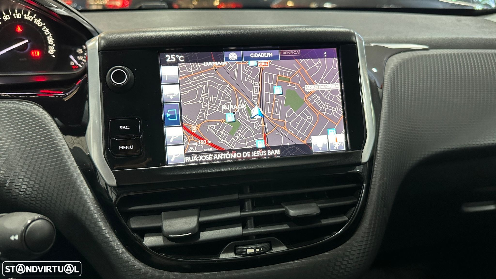 Peugeot 2008 1.6 BlueHDi Style - 26