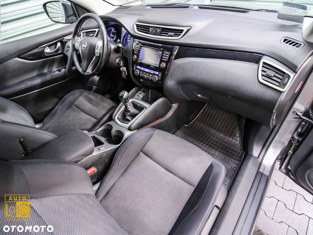 Nissan Qashqai 1.6 DCi ALL-MODE 4x4i N-Connecta - 8
