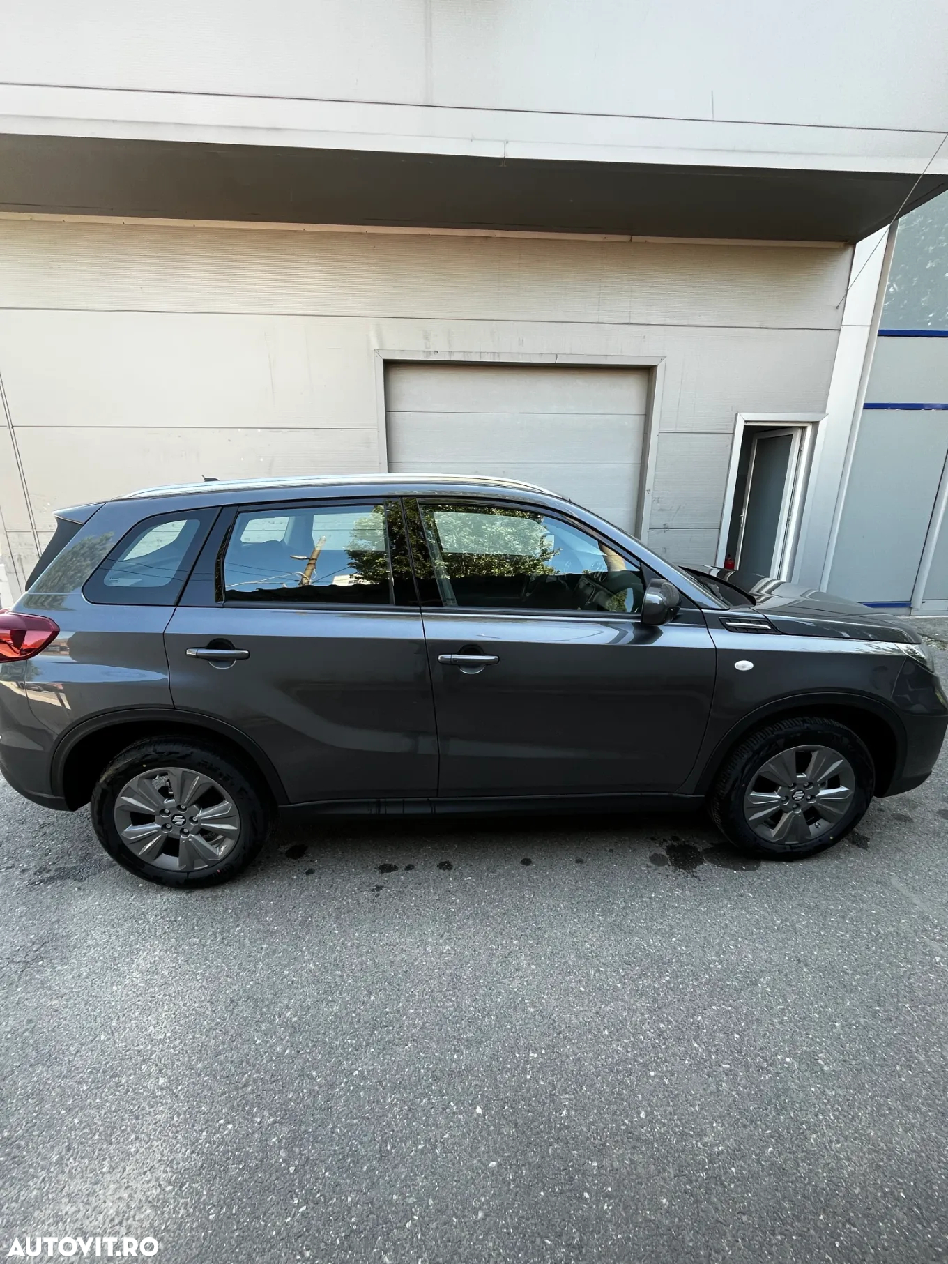 Suzuki Vitara 1.4 Boosterjet MHEV Cool - 4