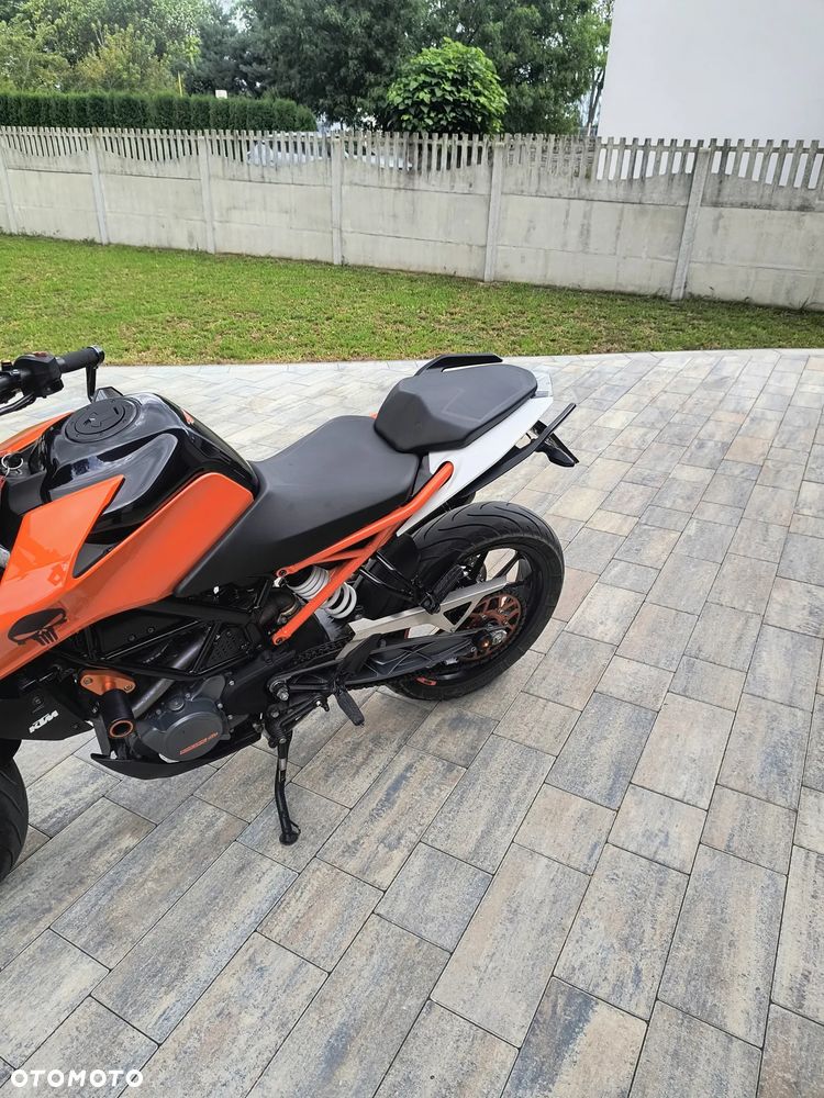 KTM Duke 125 - 12