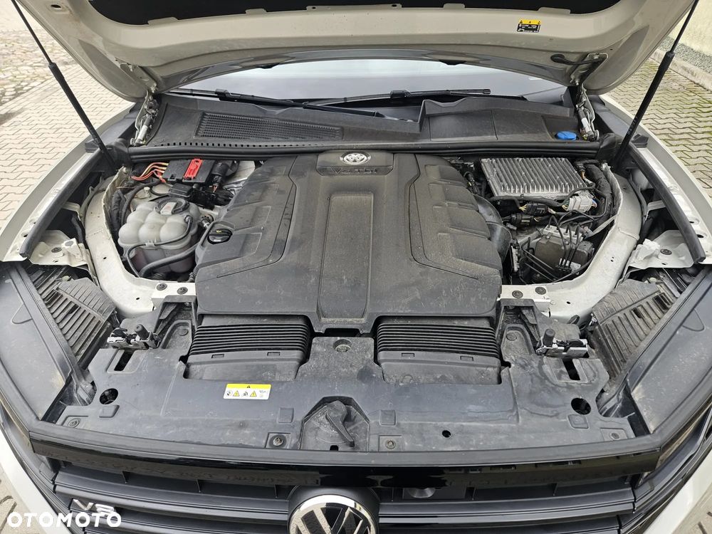 Volkswagen Touareg - 18