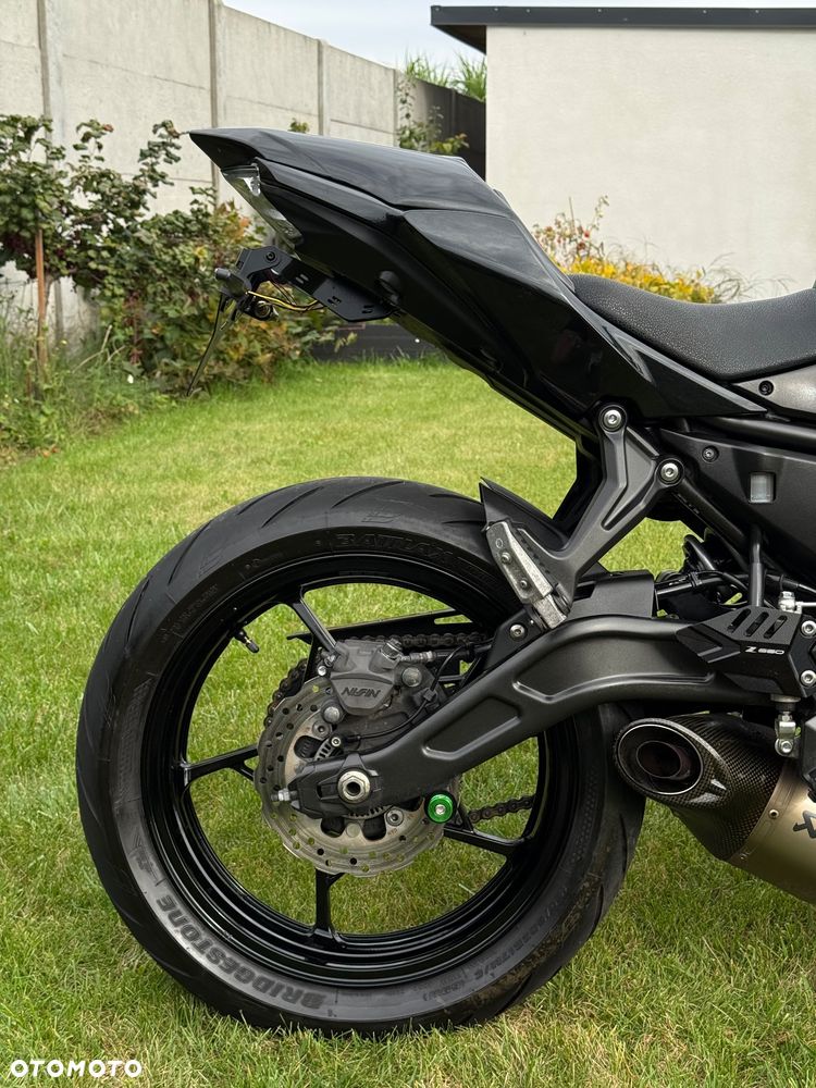 Kawasaki Z 650 - 12