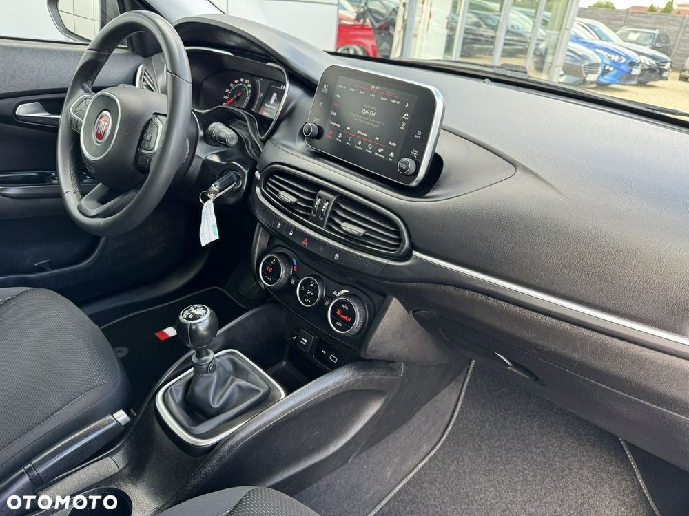 Fiat Tipo 1.4 T-Jet 16v Lounge - 18