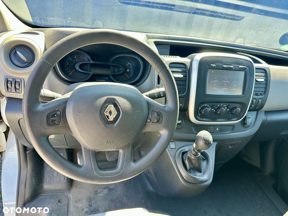 Renault Trafic - 10