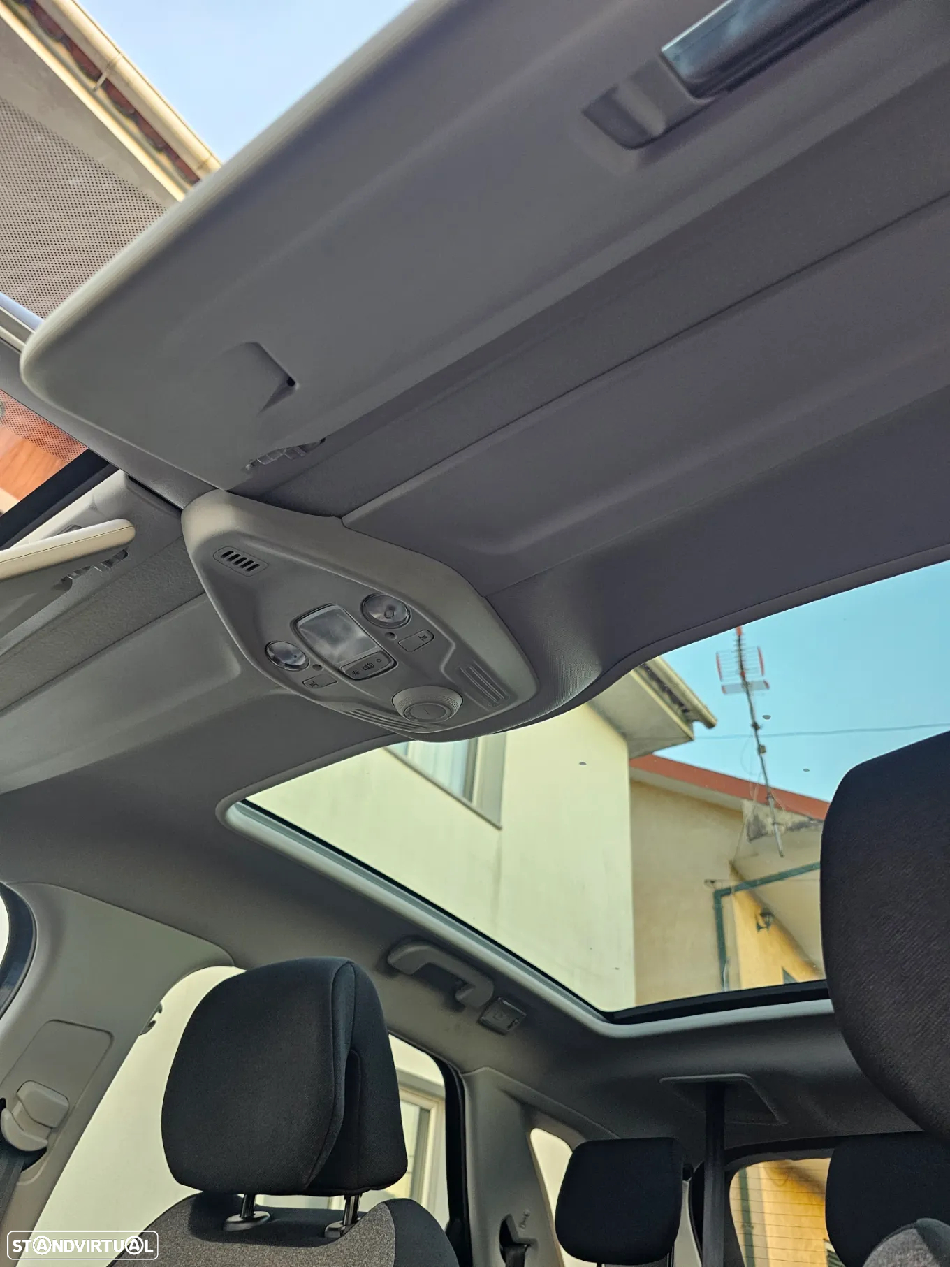 Citroën C4 Picasso PureTech 130 Stop&Start SHINE - 12