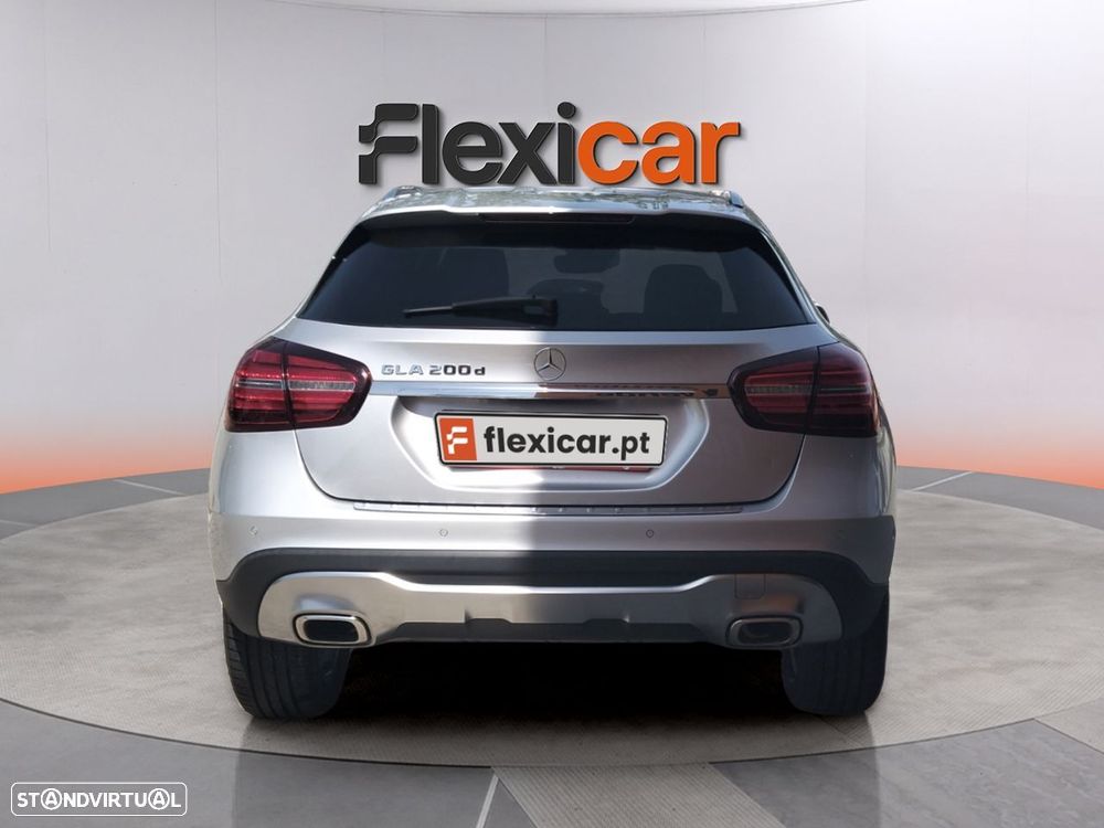 Mercedes-Benz GLA 200 d Urban Aut. - 6