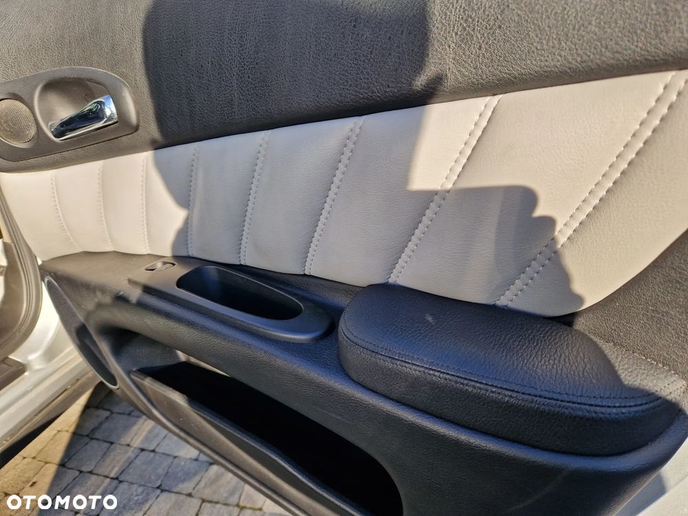 Alfa Romeo 166 - 30