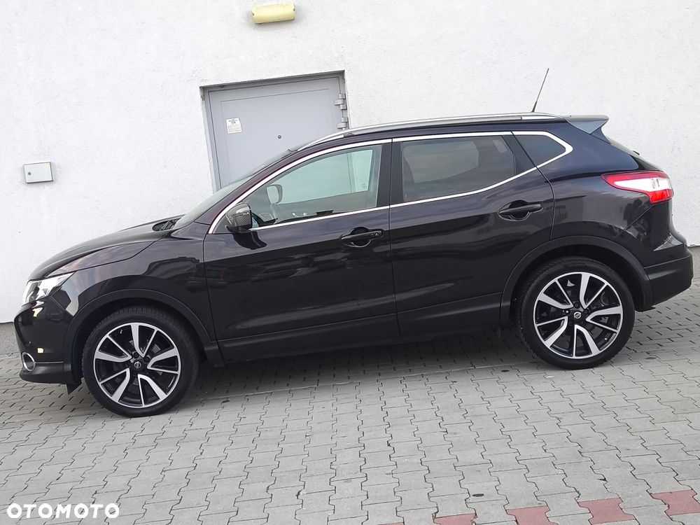 Nissan Qashqai 1.2 DIG-T Xtronic TEKNA+ - 6