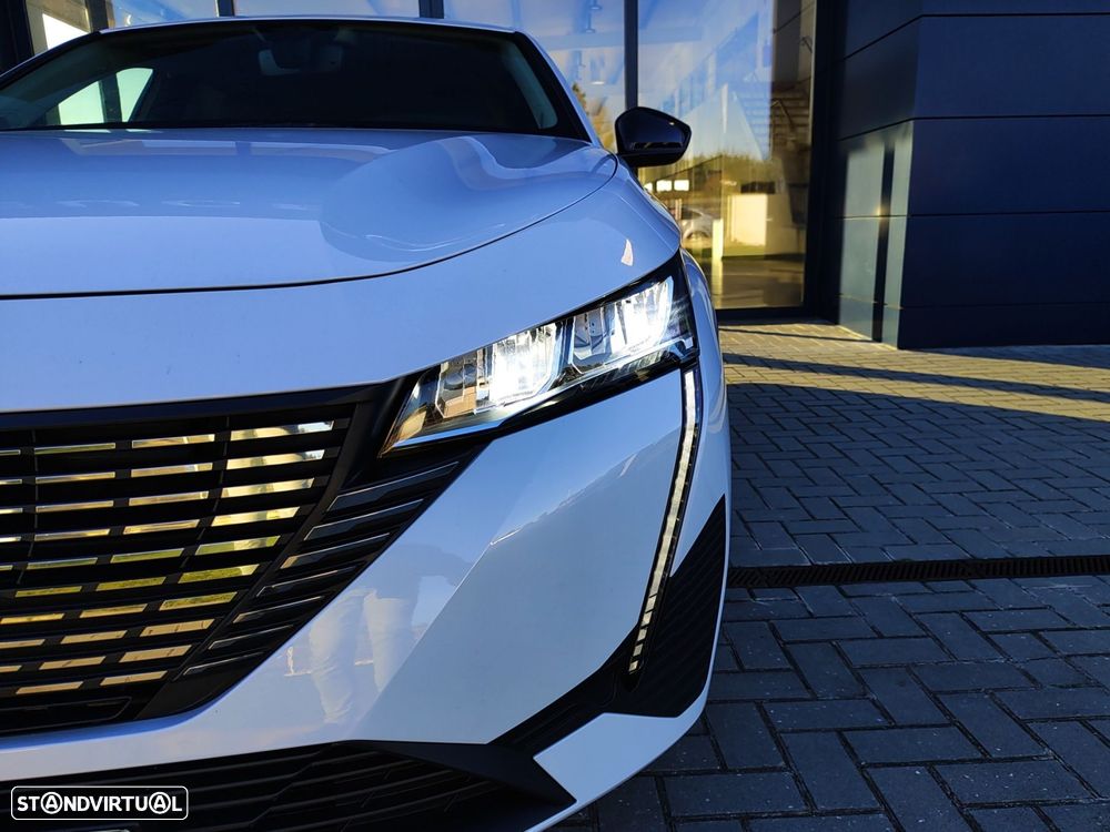 Peugeot 308 SW 1.2 PureTech Allure - 4